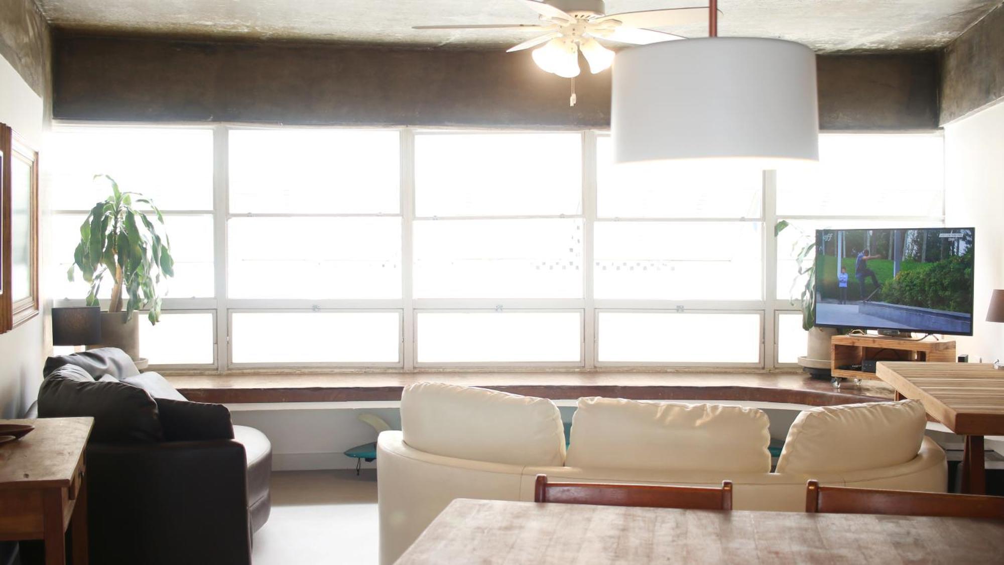 Frente Pro Mar - A - Do Tombo - Beachfront Apartment Guaruja
